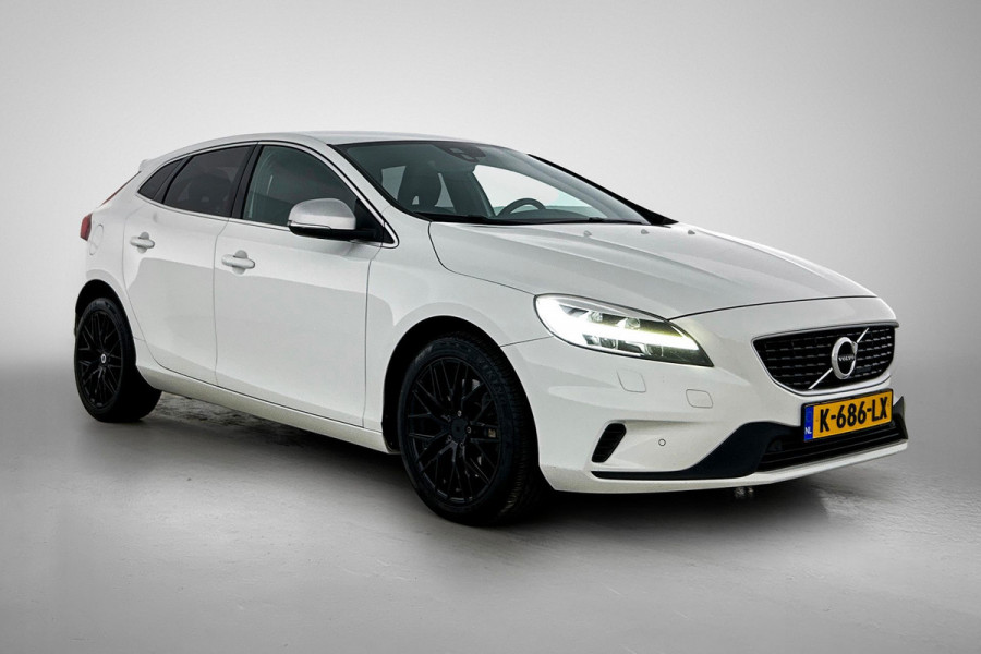 Volvo V40 1.5 T3 Polar+ Sport(Goed OnderH, Panorama, Camera, Trekhaak, Navi, StoelV, PDC V+A, Etc)