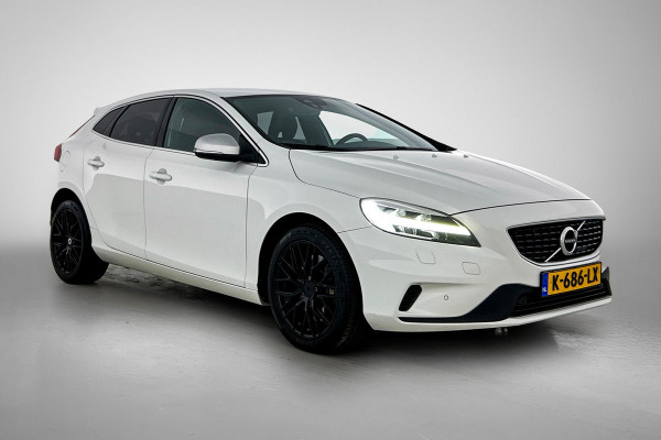 Volvo V40 1.5 T3 Polar+ Sport(Goed OnderH, Panorama, Camera, Trekhaak, Navi, StoelV, PDC V+A, Etc)
