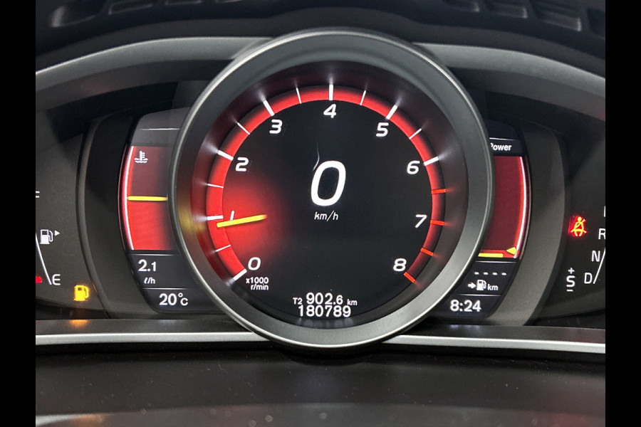 Volvo V40 1.5 T3 Polar+ Sport(Goed OnderH, Panorama, Camera, Trekhaak, Navi, StoelV, PDC V+A, Etc)