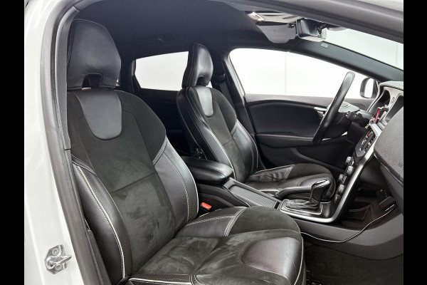 Volvo V40 1.5 T3 Polar+ Sport(Goed OnderH, Panorama, Camera, Trekhaak, Navi, StoelV, PDC V+A, Etc)