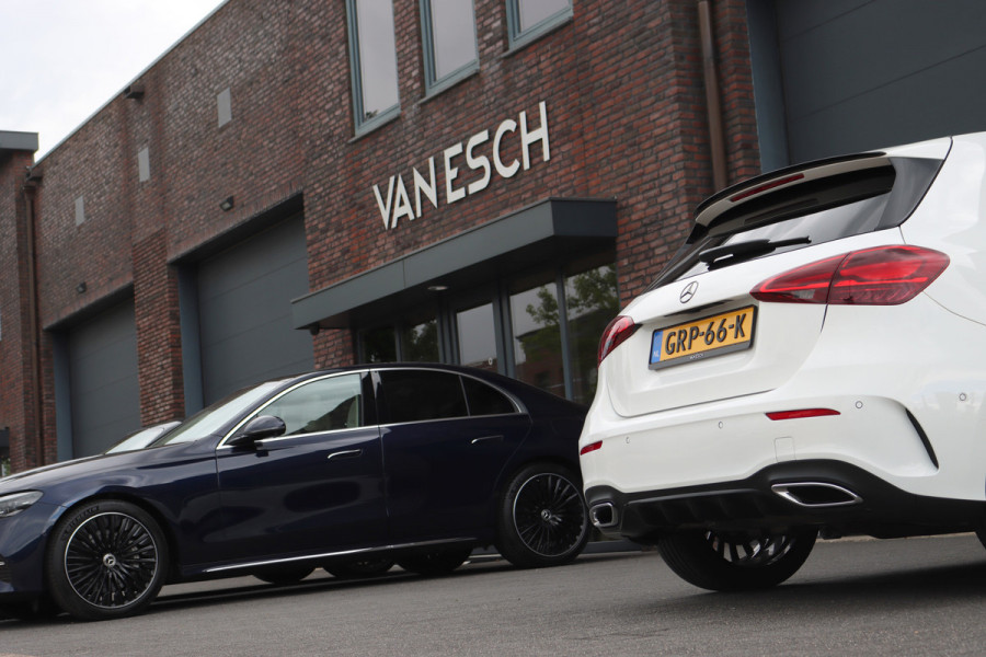 Mercedes-Benz A-Klasse 250 4MATIC AMG Line | 224pk | Panoramadak | Memory | Burmester | Camera | Standkachel | Keyless Go | Apple Carplay | Nightpakket | Verwarmd Stuurwiel |