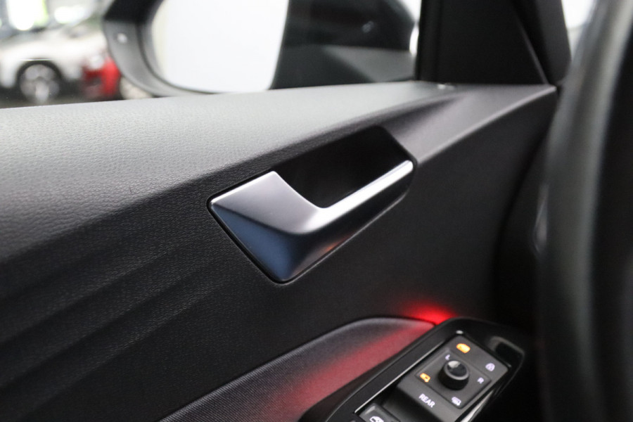 Volkswagen ID.3 Pro 58 kWh 204 PK, SOH 94 %, Carplay, Warmtepomp, Winterpakket, Carplay, Adap. Cruise Control