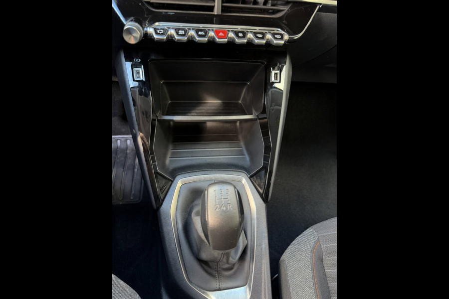 Peugeot 208 1.2 PureTech Active Pack 19.000 KM - Apple CarPlay / Navigatie I Airco I LED I PDC I Sport velgen I Dealer onderhouden