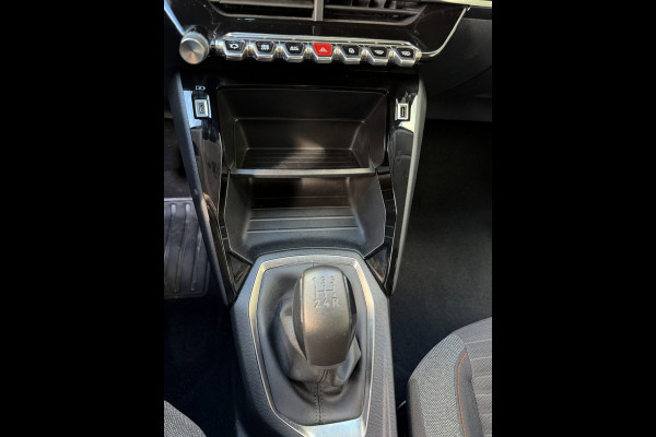 Peugeot 208 1.2 PureTech Active Pack 19.000 KM - Apple CarPlay / Navigatie I Airco I LED I PDC I Sport velgen I Dealer onderhouden