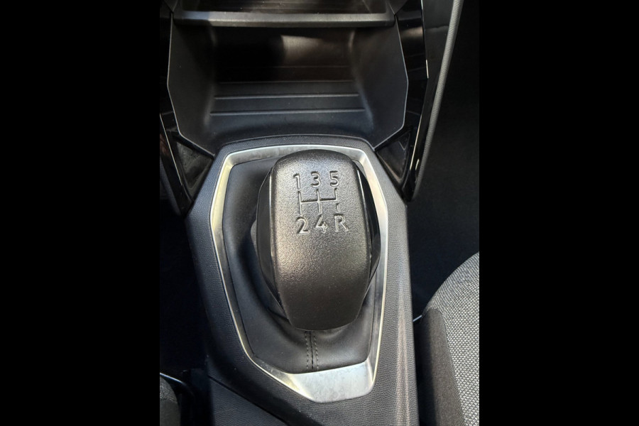Peugeot 208 1.2 PureTech Active Pack 19.000 KM - Apple CarPlay / Navigatie I Airco I LED I PDC I Sport velgen I Dealer onderhouden