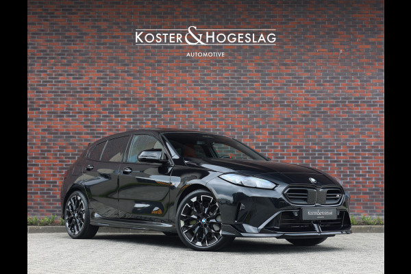 BMW 1-serie M135i xDrive | M Performance - Pano - Harman Kardon