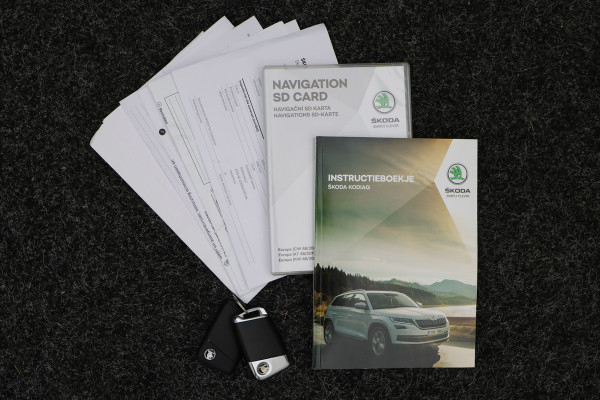 Škoda Kodiaq 1.5 TSI Limited Business Edition Automaat LED, Camera, Apple Carplay, DAB, PDC