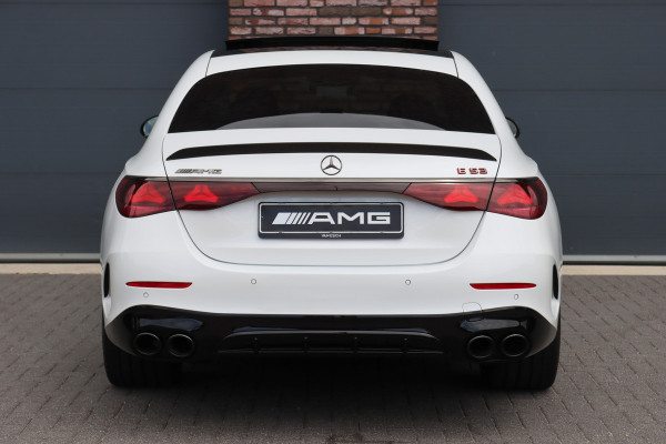 Mercedes-Benz E-Klasse AMG 53 4MATIC+ Premium | 612pk | Hyperscreen | Achterasbesturing | Carbon | AMG Drivers Package | Distronic+ | HUD | Panoramadak | Digital Light | Burmester | Dynamic Plus-pakket |
