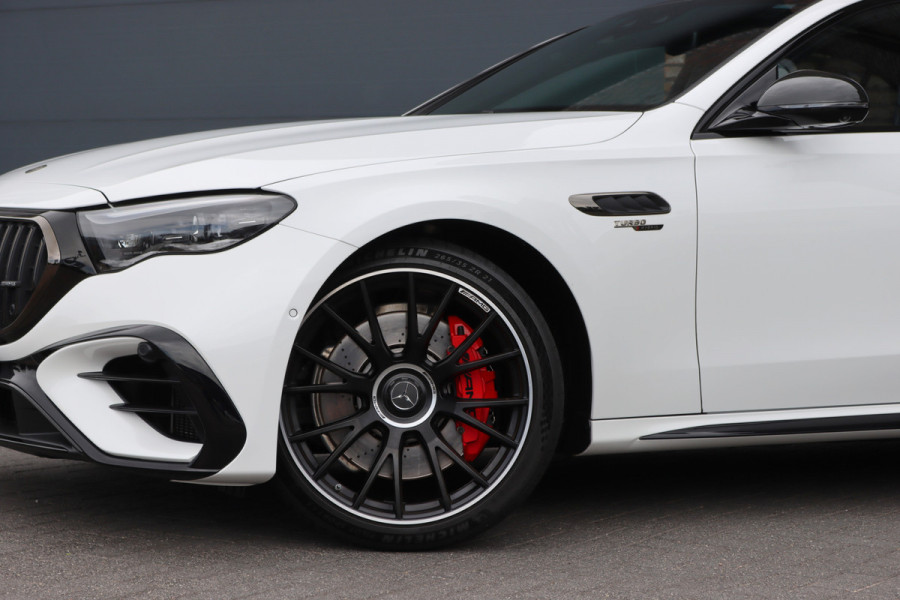 Mercedes-Benz E-Klasse AMG 53 4MATIC+ Premium | 612pk | Hyperscreen | Achterasbesturing | Carbon | AMG Drivers Package | Distronic+ | HUD | Panoramadak | Digital Light | Burmester | Dynamic Plus-pakket |