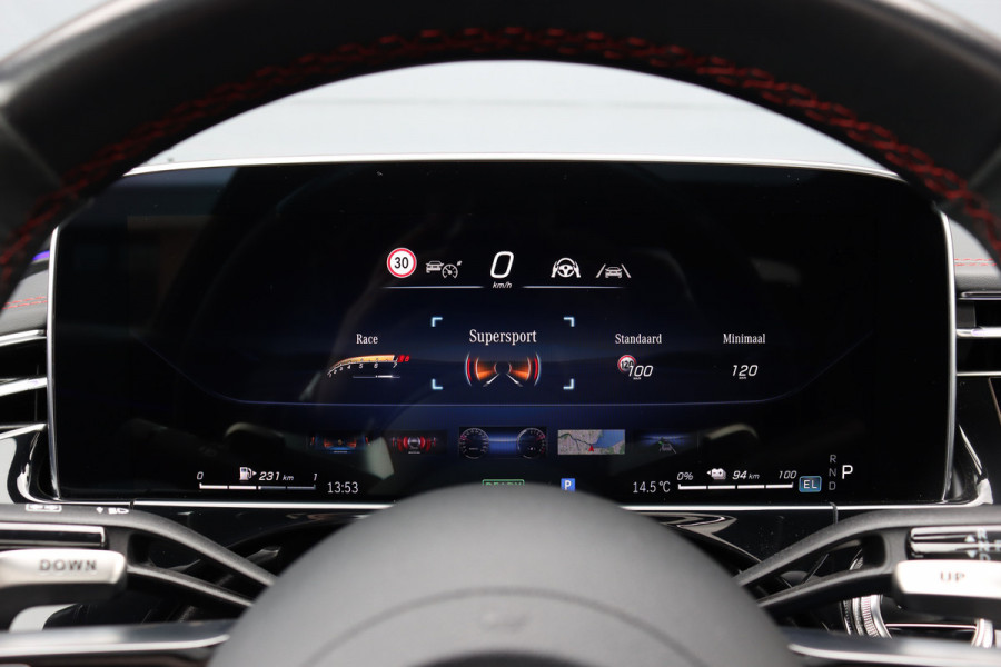 Mercedes-Benz E-Klasse AMG 53 4MATIC+ Premium | 612pk | Hyperscreen | Achterasbesturing | Carbon | AMG Drivers Package | Distronic+ | HUD | Panoramadak | Digital Light | Burmester | Dynamic Plus-pakket |