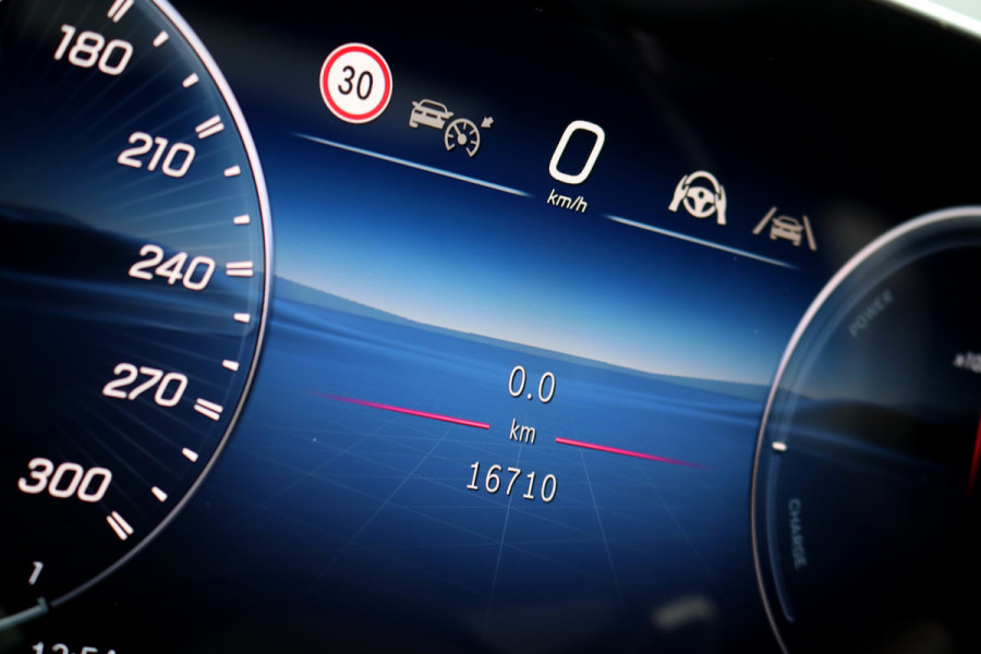 Mercedes-Benz E-Klasse AMG 53 4MATIC+ Premium | 612pk | Hyperscreen | Achterasbesturing | Carbon | AMG Drivers Package | Distronic+ | HUD | Panoramadak | Digital Light | Burmester | Dynamic Plus-pakket |