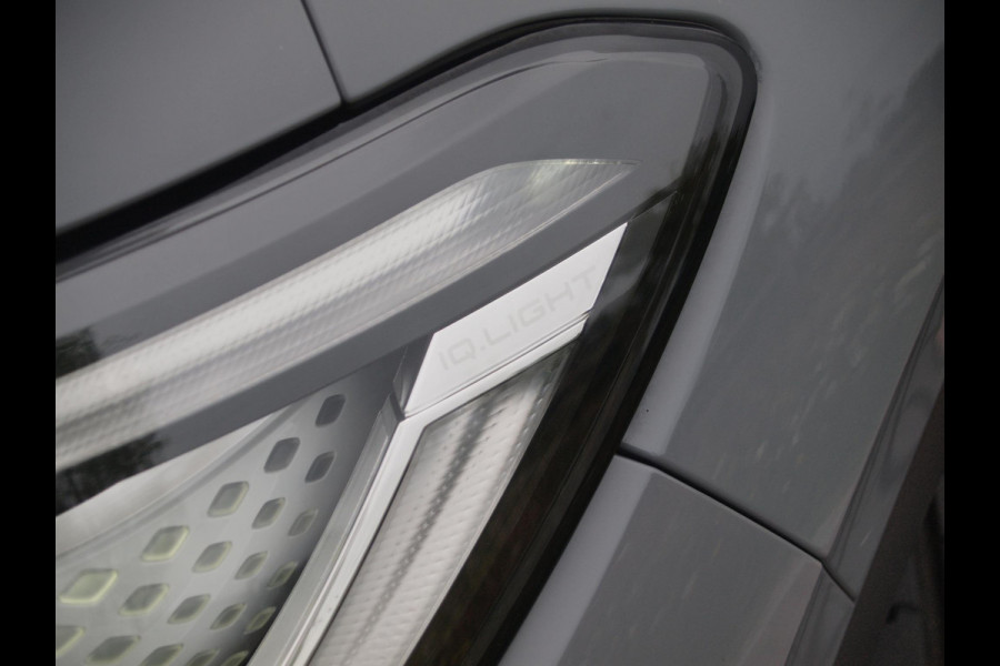 Volkswagen ID.4 Business 77 kWh | IQ. LIGHT | Camera | Sfeerverlichting | Apple Carplay |