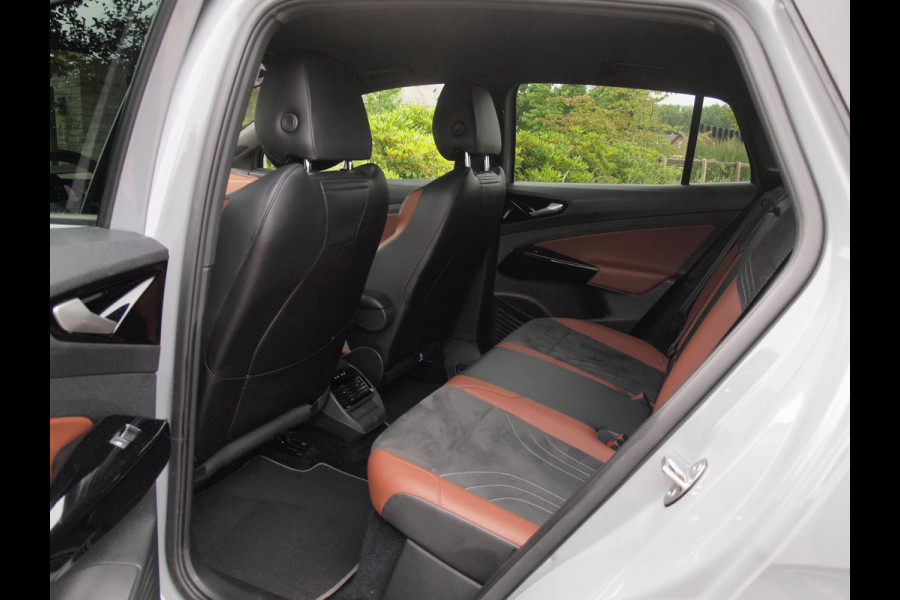 Volkswagen ID.4 Business 77 kWh | IQ. LIGHT | Camera | Sfeerverlichting | Apple Carplay |