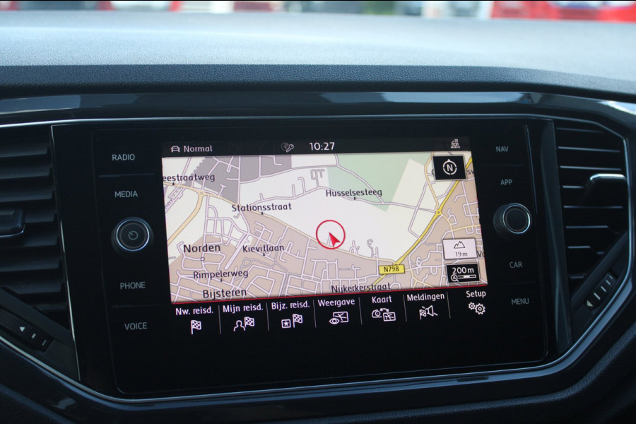 Volkswagen T-Roc 1.5 TSI R-Line Org. NL | Af. Trekhaak | Virtueel | ACC | Stoel/stuurverwarming