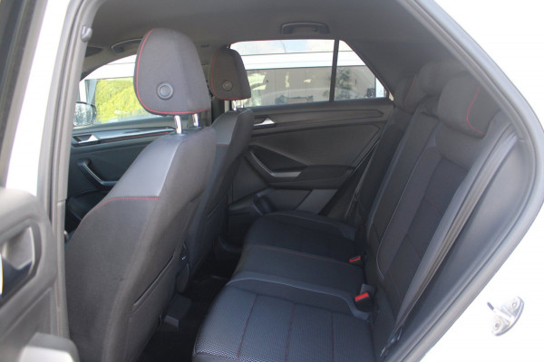 Volkswagen T-Roc 1.5 TSI R-Line Org. NL | Af. Trekhaak | Virtueel | ACC | Stoel/stuurverwarming