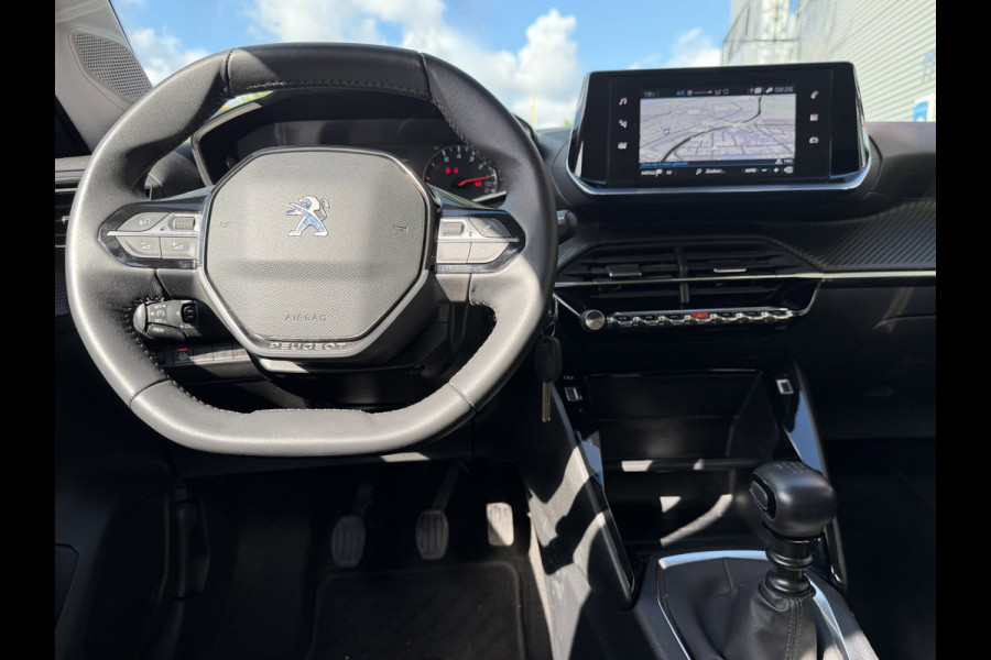 Peugeot 208 1.2 PureTech Pack 101PK -61.000 KM - Navigatie / Apple CarPlay I Airco I LED I PDC I Sport velgen I Dealer onderhouden