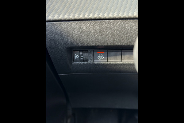 Peugeot 208 1.2 PureTech Pack 101PK -61.000 KM - Navigatie / Apple CarPlay I Airco I LED I PDC I Sport velgen I Dealer onderhouden