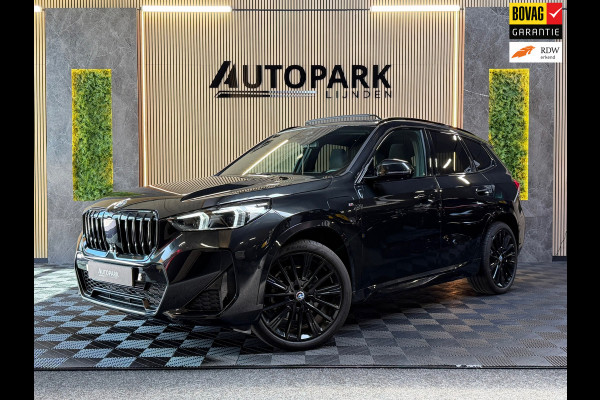 BMW X1 XDrive25e |M-Sport|PANO|HuD|360 CAMERA|TREKHAAK|FABRIEKSGARANTIE|DEALER ONDERHOUDEN|SFEERVERLICHTING|DODEHOEK ASSISTENT|VOL