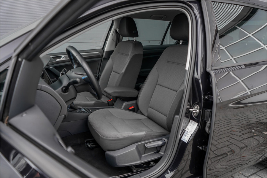 Volkswagen e-Golf E-DITION LED ACC Warmtepomp Virtual Cockpit 1e Eig