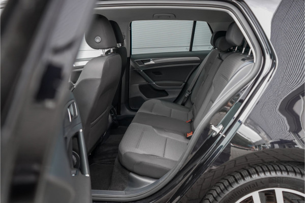 Volkswagen e-Golf E-DITION LED ACC Warmtepomp Virtual Cockpit 1e Eig