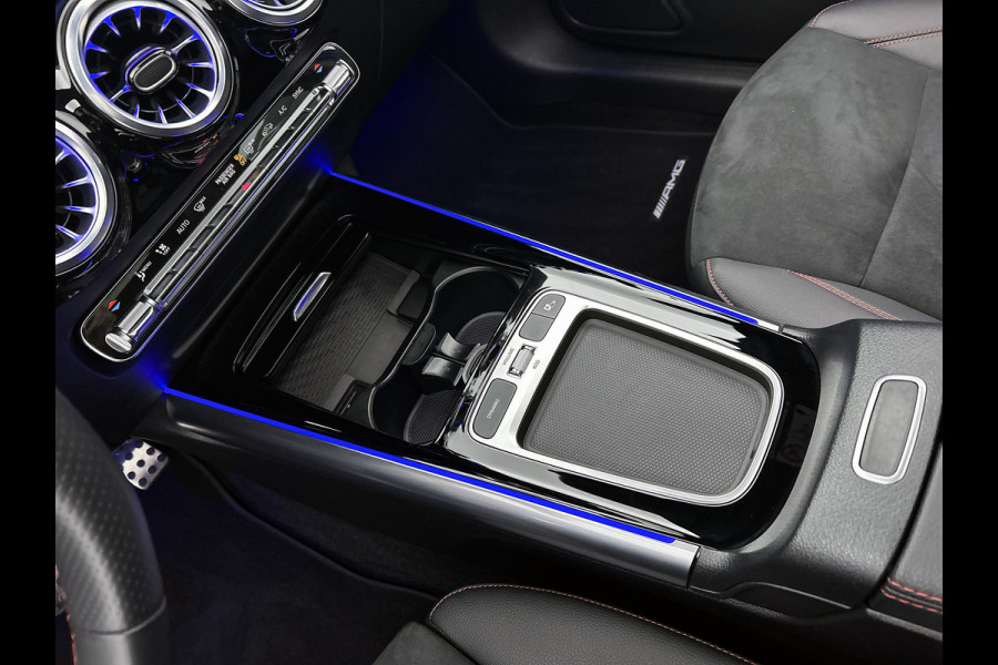 Mercedes-Benz GLA 180 AMG Line | AMG-Line In en Exterieur | Lichtmetalen velgen | panoramadak | Parking support | wide screen | Navigatie | Inclusief 24 maanden MB Certified garantie voor Europa.
