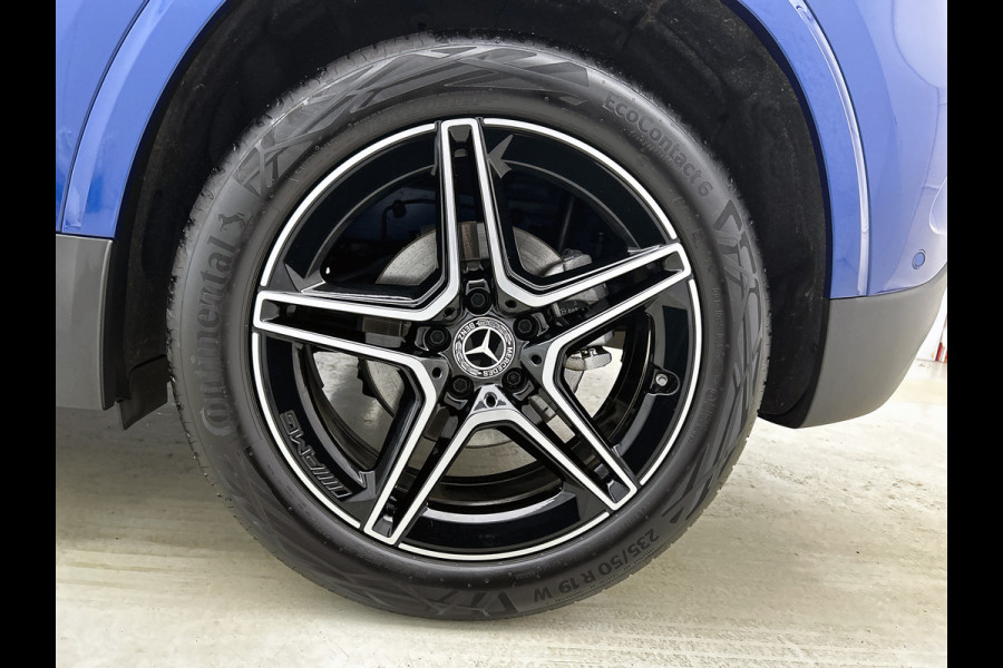 Mercedes-Benz GLA 180 AMG Line | AMG-Line In en Exterieur | Lichtmetalen velgen | panoramadak | Parking support | wide screen | Navigatie | Inclusief 24 maanden MB Certified garantie voor Europa.