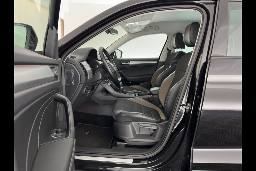 Škoda Kodiaq 1.5 TSI Business Edition (INCL-BTW) *LEATHER-FABRIC | FULL-LED | DIGI-COCKPIT | CAMERA | KEYLESS | DAB+ | NAVI-FULLMAP | SPORTSEATS | PRIVACY-GLASS | ECC | PDC | TOWBAR | CRUISE | 20''ALU*