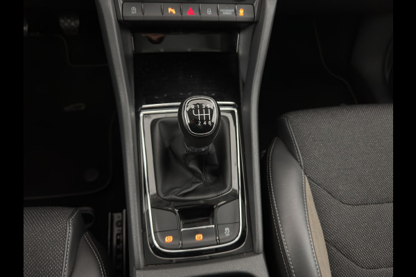 Škoda Kodiaq 1.5 TSI Business Edition (INCL-BTW) *LEATHER-FABRIC | FULL-LED | DIGI-COCKPIT | CAMERA | KEYLESS | DAB+ | NAVI-FULLMAP | SPORTSEATS | PRIVACY-GLASS | ECC | PDC | TOWBAR | CRUISE | 20''ALU*