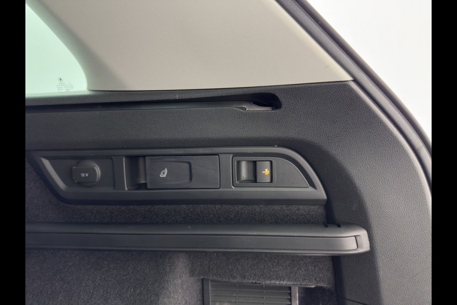 Škoda Kodiaq 1.5 TSI Business Edition (INCL-BTW) *LEATHER-FABRIC | FULL-LED | DIGI-COCKPIT | CAMERA | KEYLESS | DAB+ | NAVI-FULLMAP | SPORTSEATS | PRIVACY-GLASS | ECC | PDC | TOWBAR | CRUISE | 20''ALU*