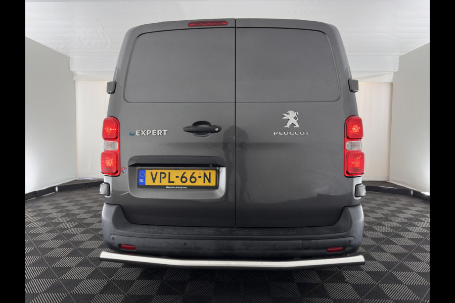 Peugeot e-Expert Standard Premium 75 kWh [3-Fase-11kW] {SoH-94%} Aut. *DIGI-COCKPIT | CARPLAY | CAMERA | AIRCO | COMFORT-SEATS | DAB+ | PDC | CCS-FASTLOADER | CRUISE*