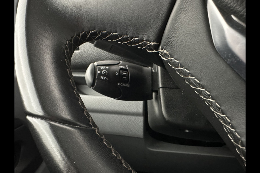 Peugeot e-Expert Standard Premium 75 kWh [3-Fase-11kW] {SoH-94%} Aut. *DIGI-COCKPIT | CARPLAY | CAMERA | AIRCO | COMFORT-SEATS | DAB+ | PDC | CCS-FASTLOADER | CRUISE*