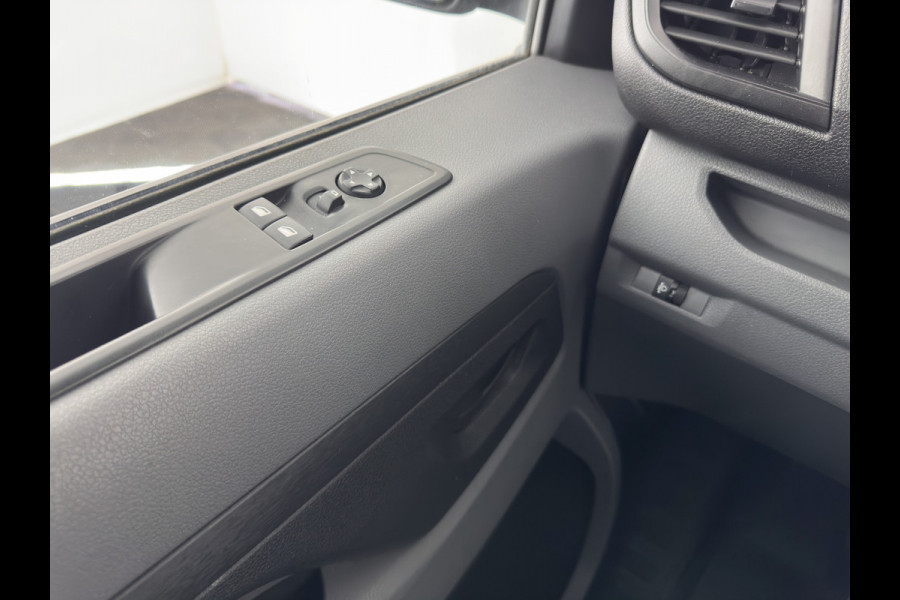 Peugeot e-Expert Standard Premium 75 kWh [3-Fase-11kW] {SoH-94%} Aut. *DIGI-COCKPIT | CARPLAY | CAMERA | AIRCO | COMFORT-SEATS | DAB+ | PDC | CCS-FASTLOADER | CRUISE*