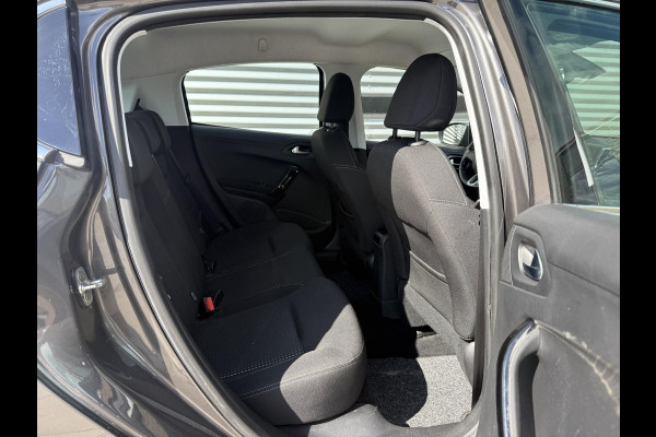 Peugeot 208 1.2 PureTech Blue Lease Executive 2e Eigenaar|Navi|Carplay|D-riem vv in 2025|Trekhaak|PDC|Clima|N.A.P|APK tot 02-2027