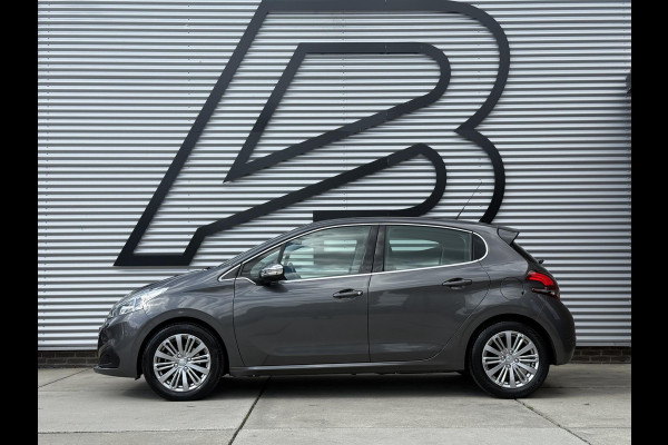 Peugeot 208 1.2 PureTech Blue Lease Executive 2e Eigenaar|Navi|Carplay|D-riem vv in 2025|Trekhaak|PDC|Clima|N.A.P|APK tot 02-2027