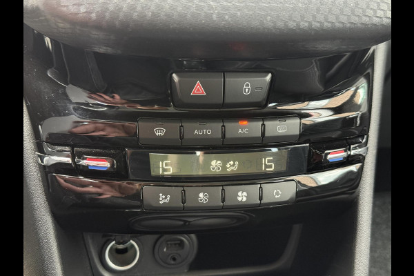 Peugeot 208 1.2 PureTech Blue Lease Executive 2e Eigenaar|Navi|Carplay|D-riem vv in 2025|Trekhaak|PDC|Clima|N.A.P|APK tot 02-2027