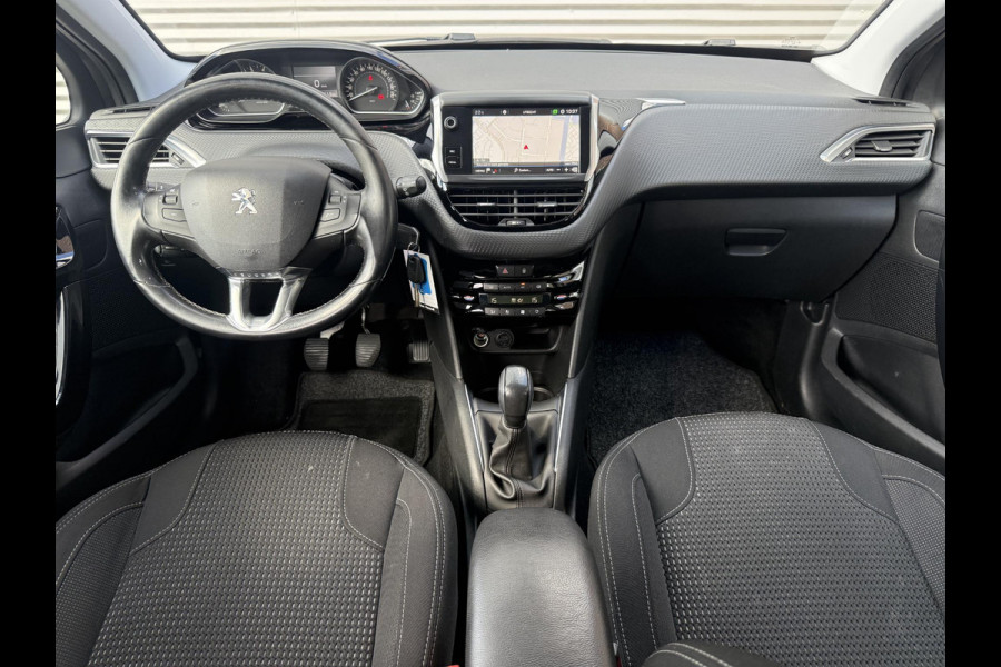 Peugeot 208 1.2 PureTech Blue Lease Executive 2e Eigenaar|Navi|Carplay|D-riem vv in 2025|Trekhaak|PDC|Clima|N.A.P|APK tot 02-2027