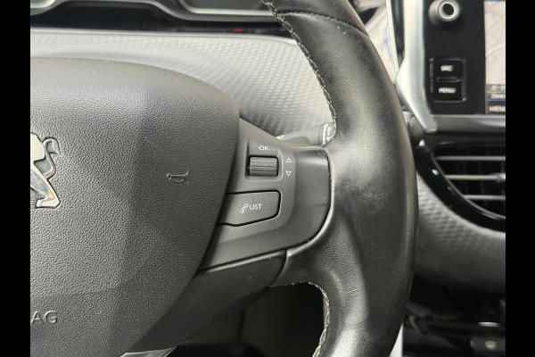 Peugeot 208 1.2 PureTech Blue Lease Executive 2e Eigenaar|Navi|Carplay|D-riem vv in 2025|Trekhaak|PDC|Clima|N.A.P|APK tot 02-2027