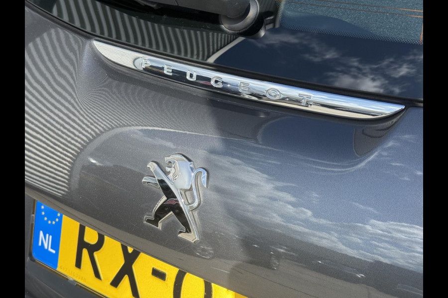 Peugeot 208 1.2 PureTech Blue Lease Executive 2e Eigenaar|Navi|Carplay|D-riem vv in 2025|Trekhaak|PDC|Clima|N.A.P|APK tot 02-2027