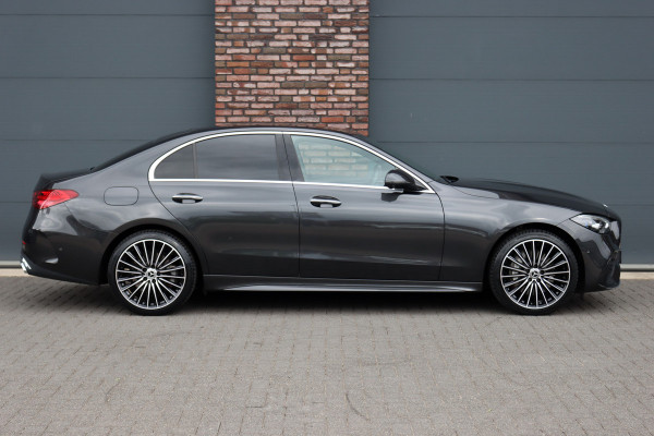 Mercedes-Benz C-Klasse 300 e 4MATIC AMG Line | Massage | HUD | Memory | Leder | Keyless Go | Dodehoekassistent | Digital Light |  Augmented Reality | Surround Camera | Advanced Sound System |