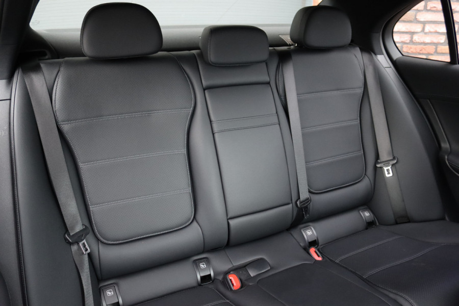 Mercedes-Benz C-Klasse 300 e 4MATIC AMG Line | Massage | HUD | Memory | Leder | Keyless Go | Dodehoekassistent | Digital Light |  Augmented Reality | Surround Camera | Advanced Sound System |
