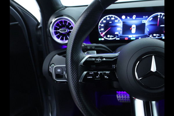 Mercedes-Benz A-Klasse 250 e Plug-In Hybride AMG Sportpakket | Sfeerverlichting | Keyless Go | Parkeerpakket met Camera | CarPlay | Inclusief 24 maanden Mercedes-Benz Certified garantie voor Europa. garage-sale