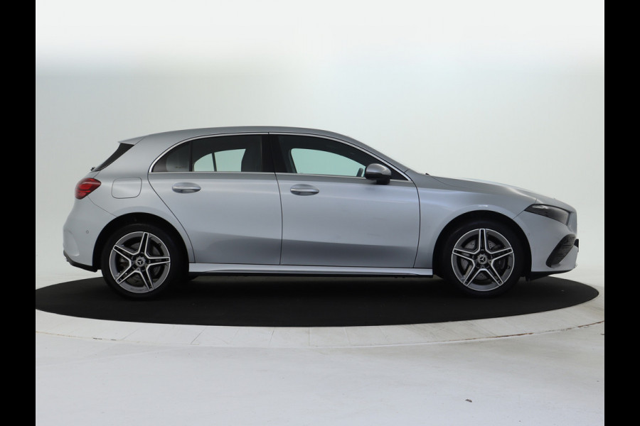 Mercedes-Benz A-Klasse 250 e Plug-In Hybride AMG Sportpakket | Sfeerverlichting | Keyless Go | Parkeerpakket met Camera | CarPlay | Inclusief 24 maanden Mercedes-Benz Certified garantie voor Europa. garage-sale