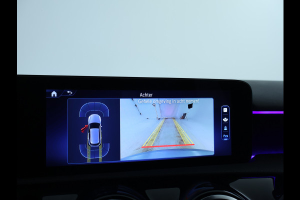 Mercedes-Benz A-Klasse 250 e Plug-In Hybride AMG Sportpakket | Sfeerverlichting | Keyless Go | Parkeerpakket met Camera | CarPlay | Inclusief 24 maanden Mercedes-Benz Certified garantie voor Europa. garage-sale