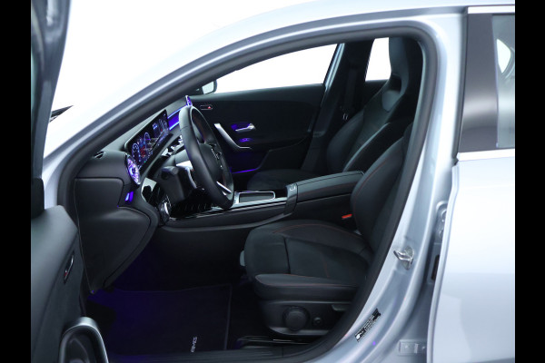Mercedes-Benz A-Klasse 250 e Plug-In Hybride AMG Sportpakket | Sfeerverlichting | Keyless Go | Parkeerpakket met Camera | CarPlay | Inclusief 24 maanden Mercedes-Benz Certified garantie voor Europa. garage-sale