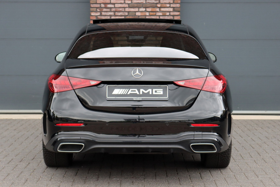 Mercedes-Benz C-Klasse 300 e 4MATIC AMG Line | Distronic+ | Massage | Burmester | Panoramadak | Memory | Digital Light | HUD | Surround Camera | Augmented Reality | Verwarmd Stuurwiel |