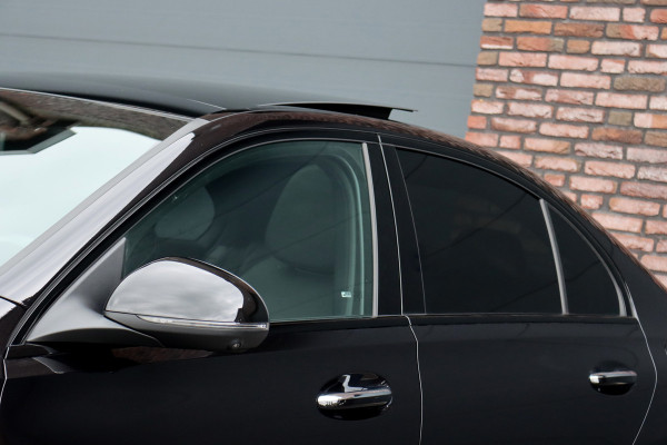 Mercedes-Benz C-Klasse 300 e 4MATIC AMG Line | Distronic+ | Massage | Burmester | Panoramadak | Memory | Digital Light | HUD | Surround Camera | Augmented Reality | Verwarmd Stuurwiel |