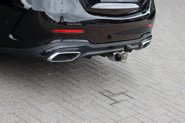 Mercedes-Benz C-Klasse 300 e 4MATIC AMG Line | Distronic+ | Massage | Burmester | Panoramadak | Memory | Digital Light | HUD | Surround Camera | Augmented Reality | Verwarmd Stuurwiel |
