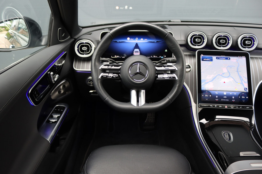 Mercedes-Benz C-Klasse 300 e 4MATIC AMG Line | Distronic+ | Massage | Burmester | Panoramadak | Memory | Digital Light | HUD | Surround Camera | Augmented Reality | Verwarmd Stuurwiel |