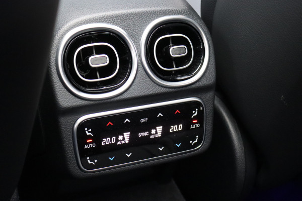 Mercedes-Benz C-Klasse 300 e 4MATIC AMG Line | Distronic+ | Massage | Burmester | Panoramadak | Memory | Digital Light | HUD | Surround Camera | Augmented Reality | Verwarmd Stuurwiel |