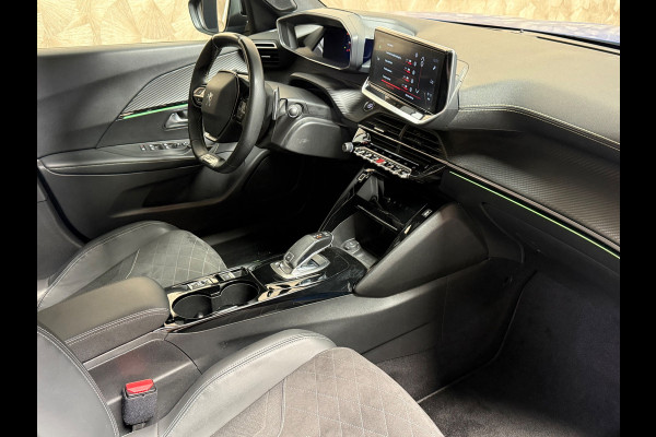 Peugeot 2008 1.2 PureTech GT | Pano | Camera | Led | Sfeerverlichting | Carplay | Parkeersensoren